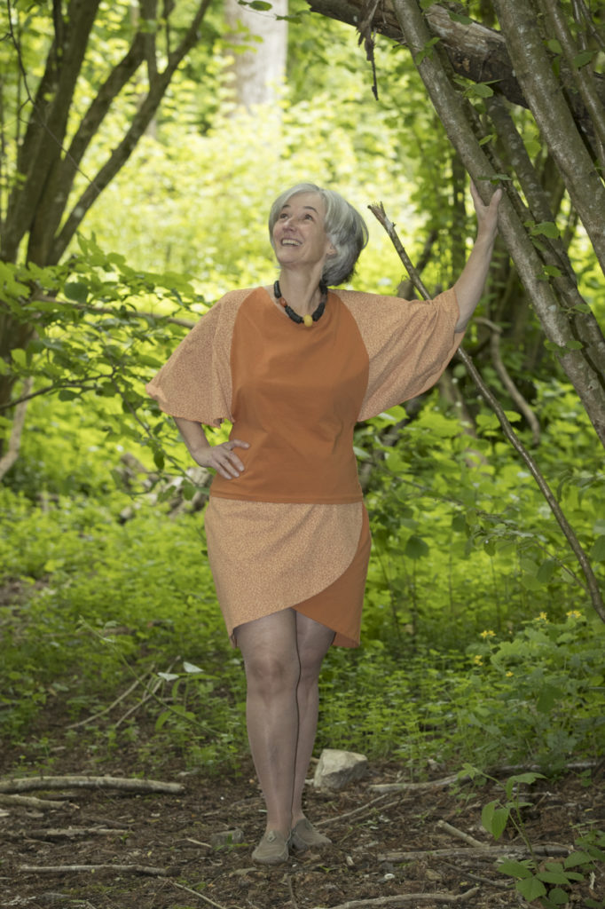 T-shirt à manches chauve-souris, dans les couleurs rouille orange