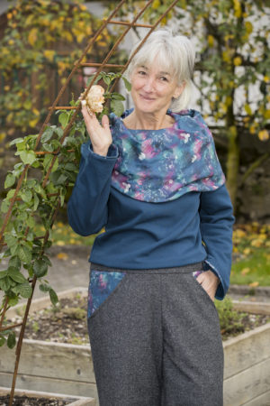 Pull à large col, sweat uni menthe et imprimé avec des paysages et animaux hivernaux