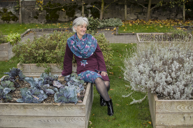 Ensemble jupe et pull bordeaux Ensemble jupe et pull bordeaux