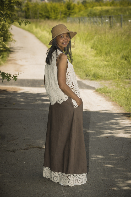 Ensemble débardeur en crochet et jupe longue Ensemble débardeur en crochet et jupe longue
